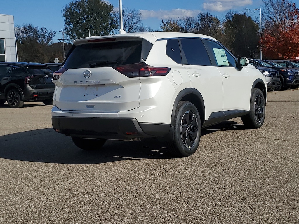 New 2026 Nissan Rogue SV SUV