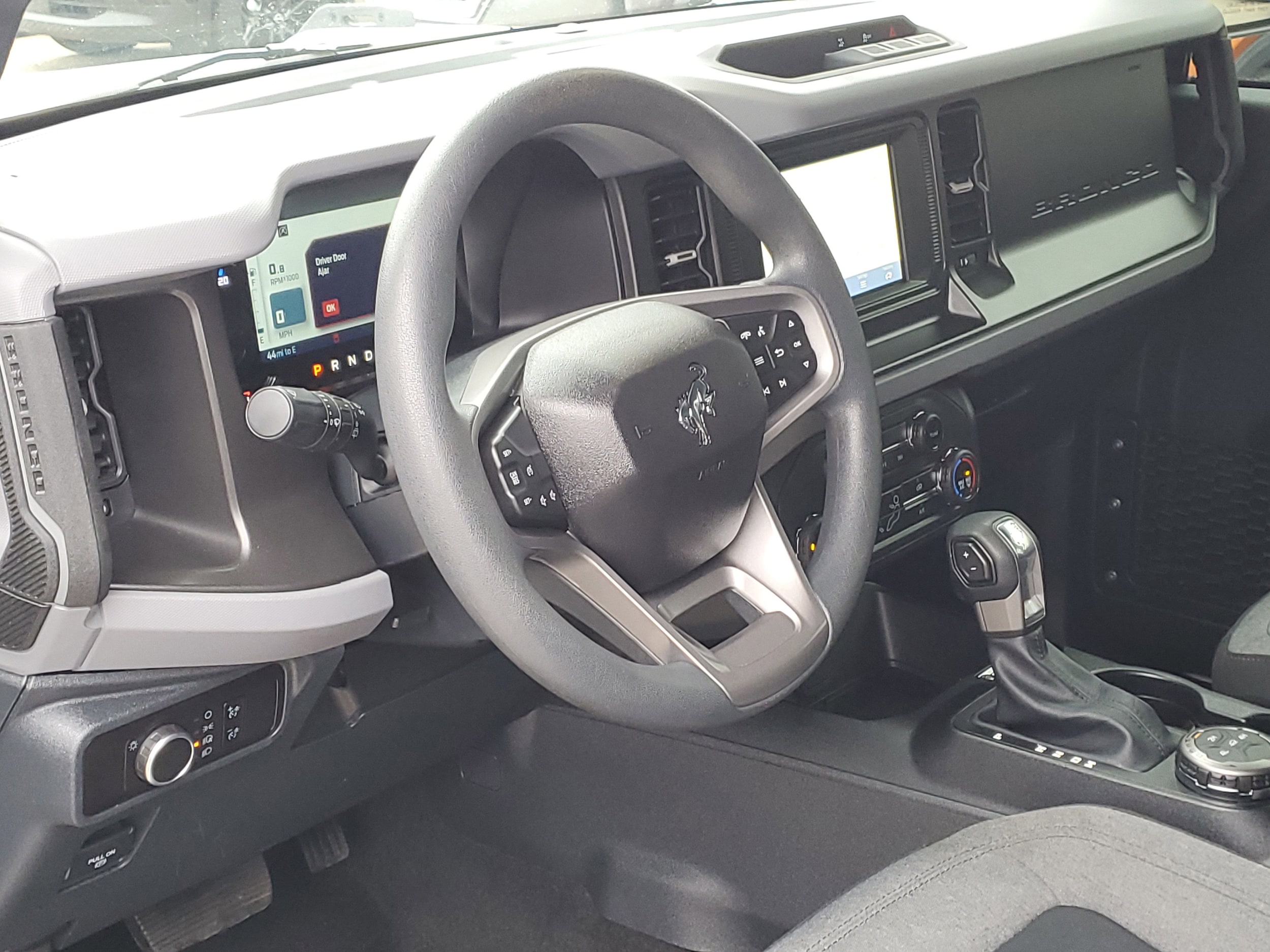 2023 Ford Bronco 4-Door Base - Photo 6
