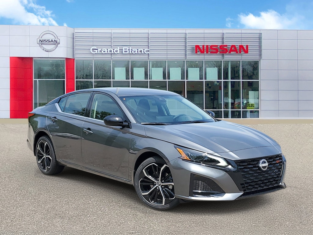 New 2026 Nissan Altima SR Sedan