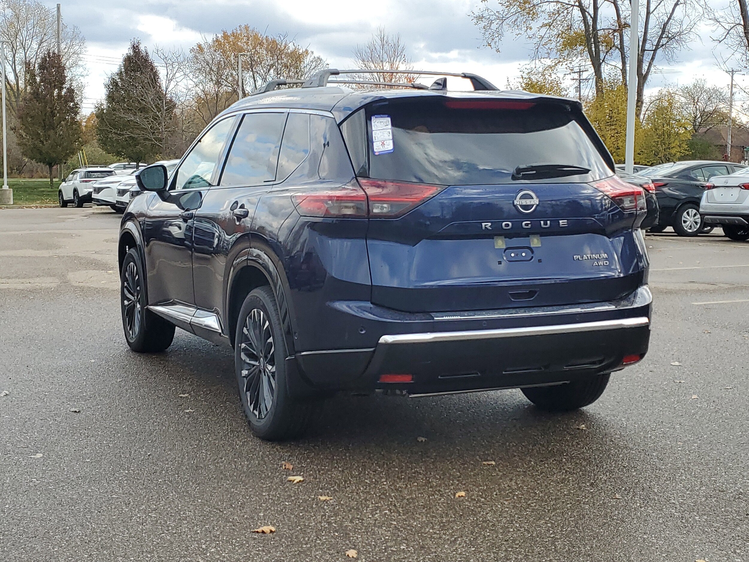 2026 Nissan Rogue Platinum photo 3