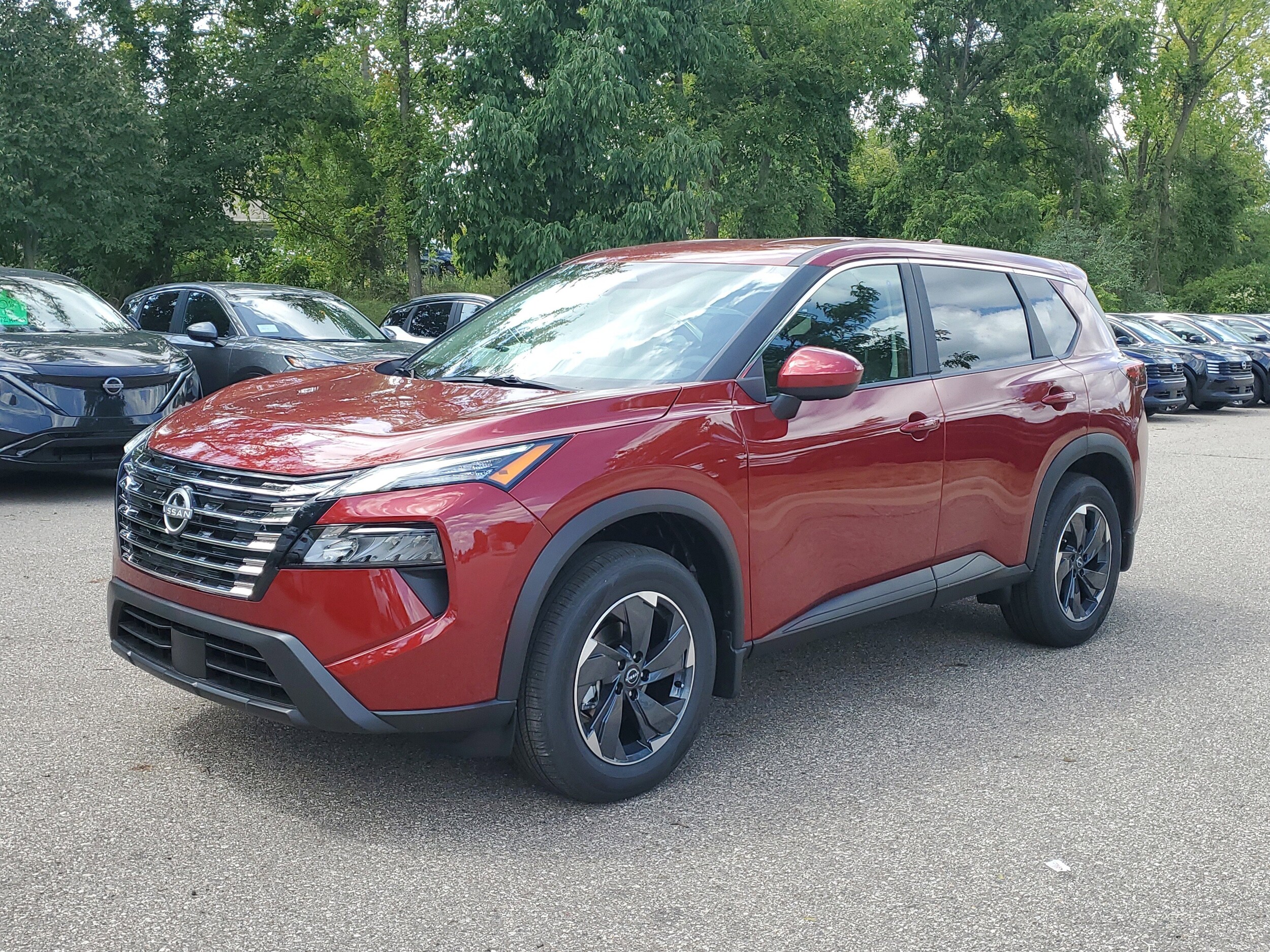 2026 Nissan Rogue SV photo 2