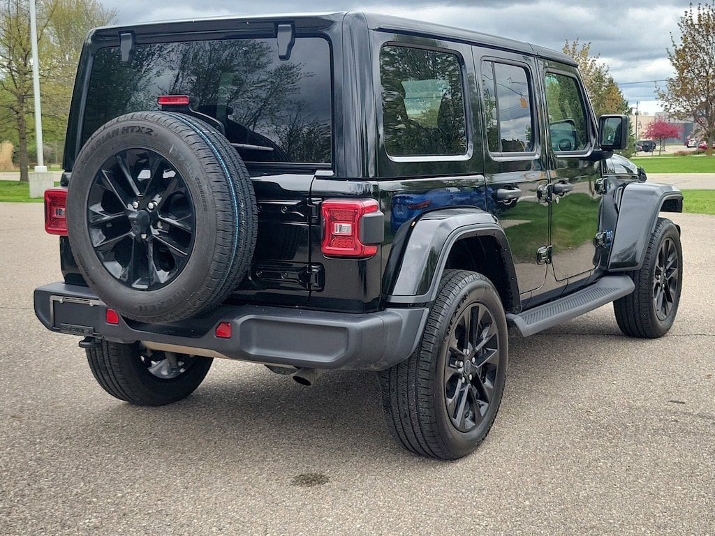 Used 2025 Jeep Wrangler 4xe Sahara SUV