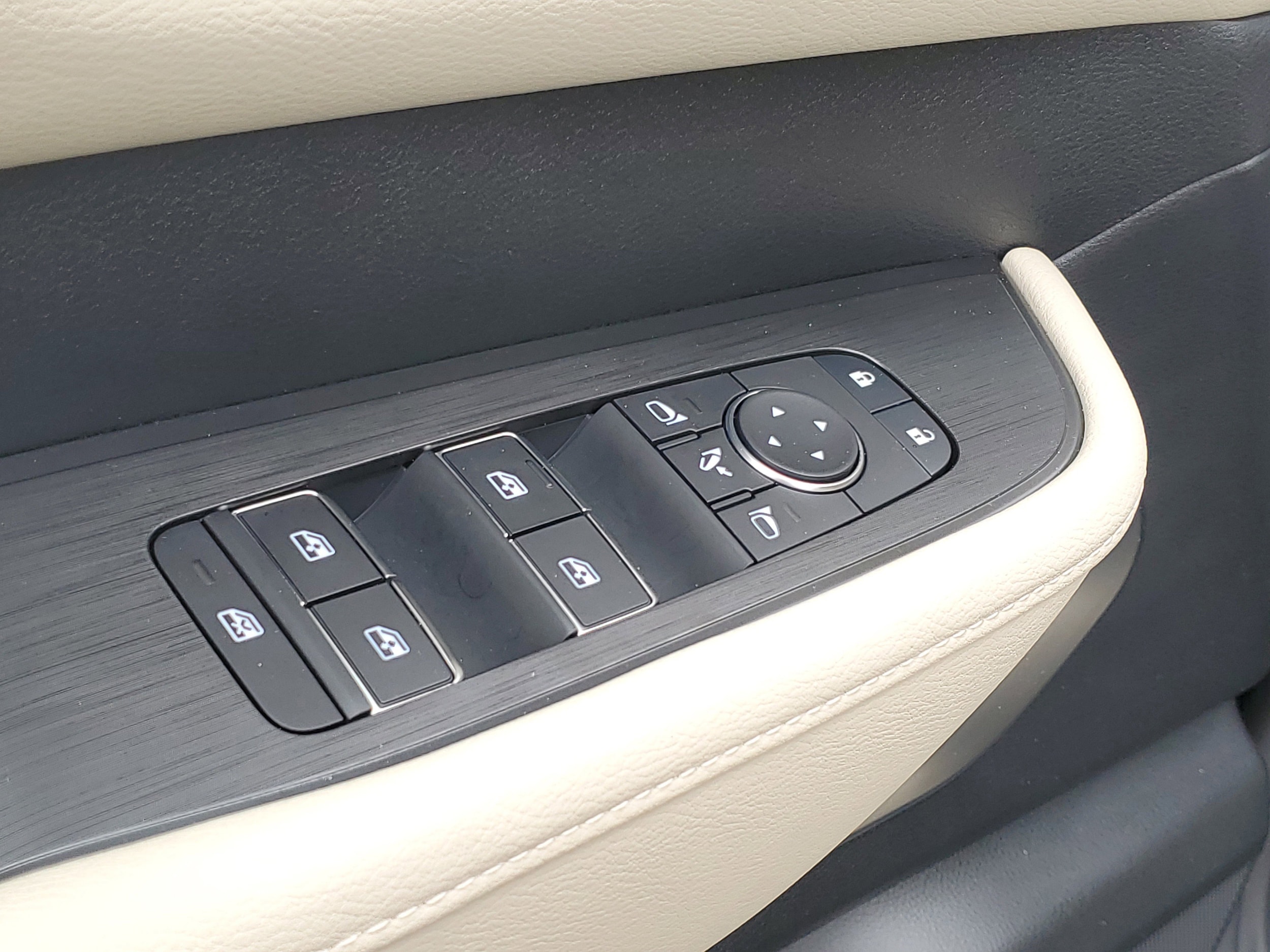 2025 Nissan Armada Platinum Reserve - Photo 19