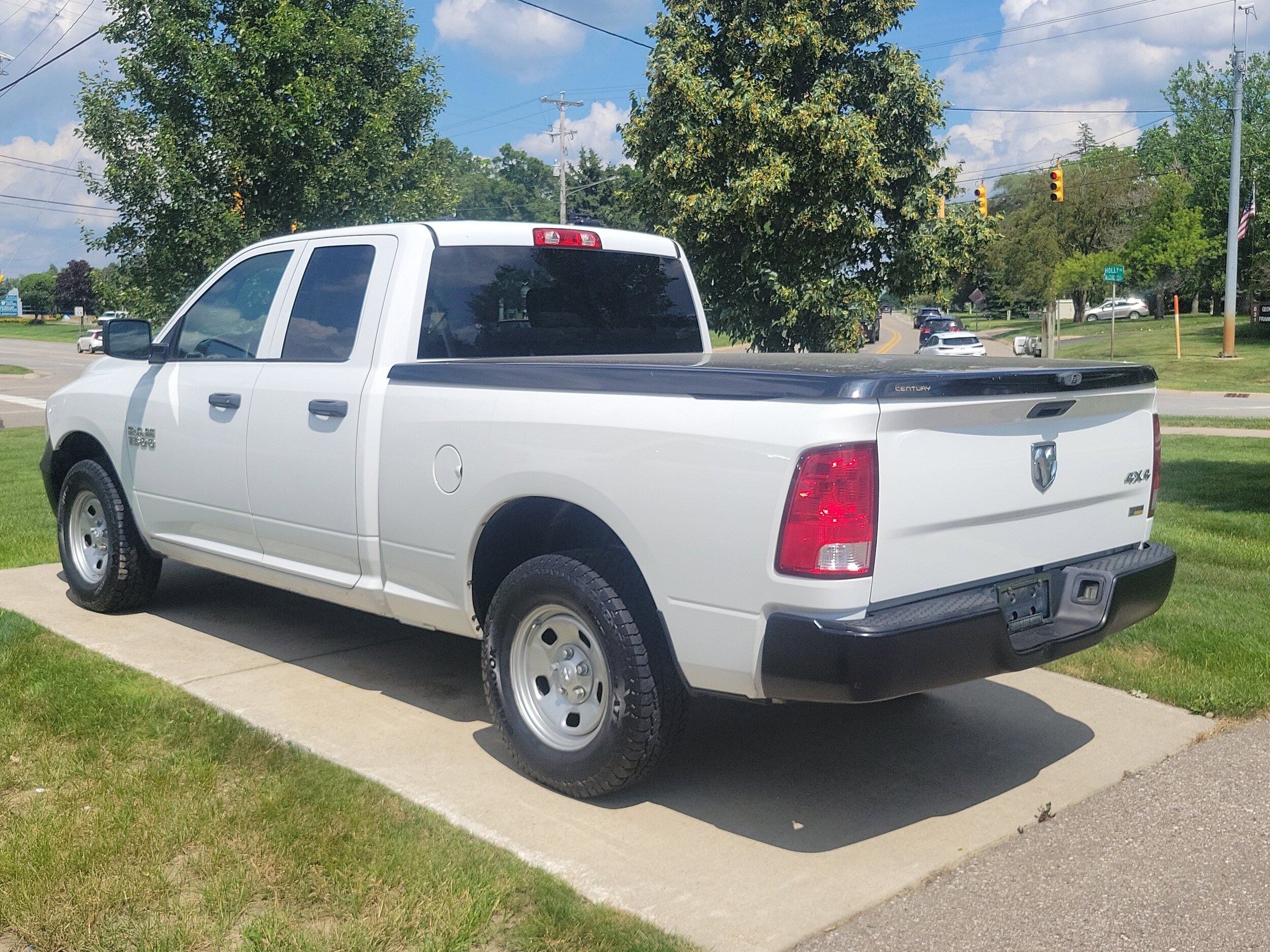 2016 Ram 1500 Tradesman photo 3