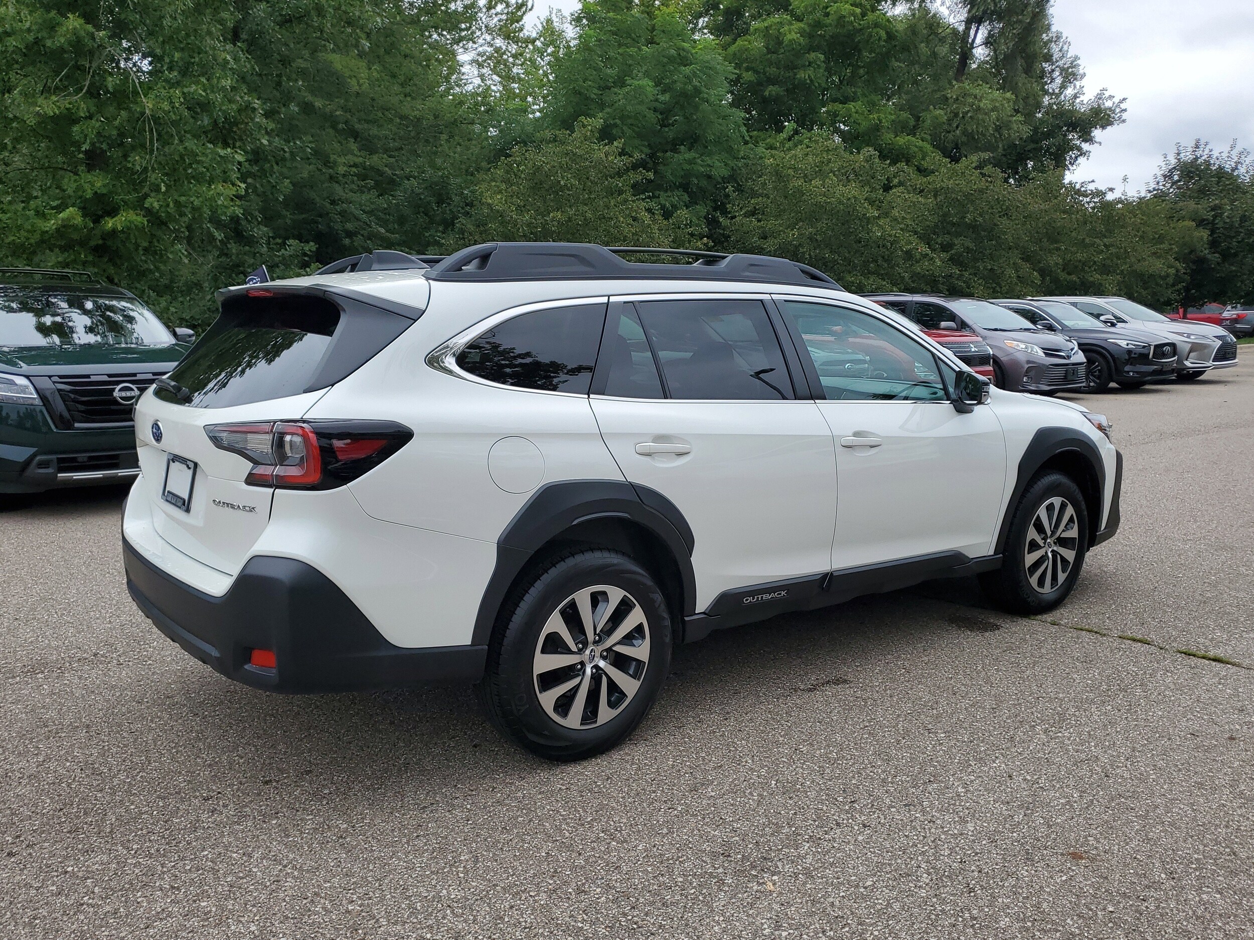 2024 Subaru Outback Premium photo 4