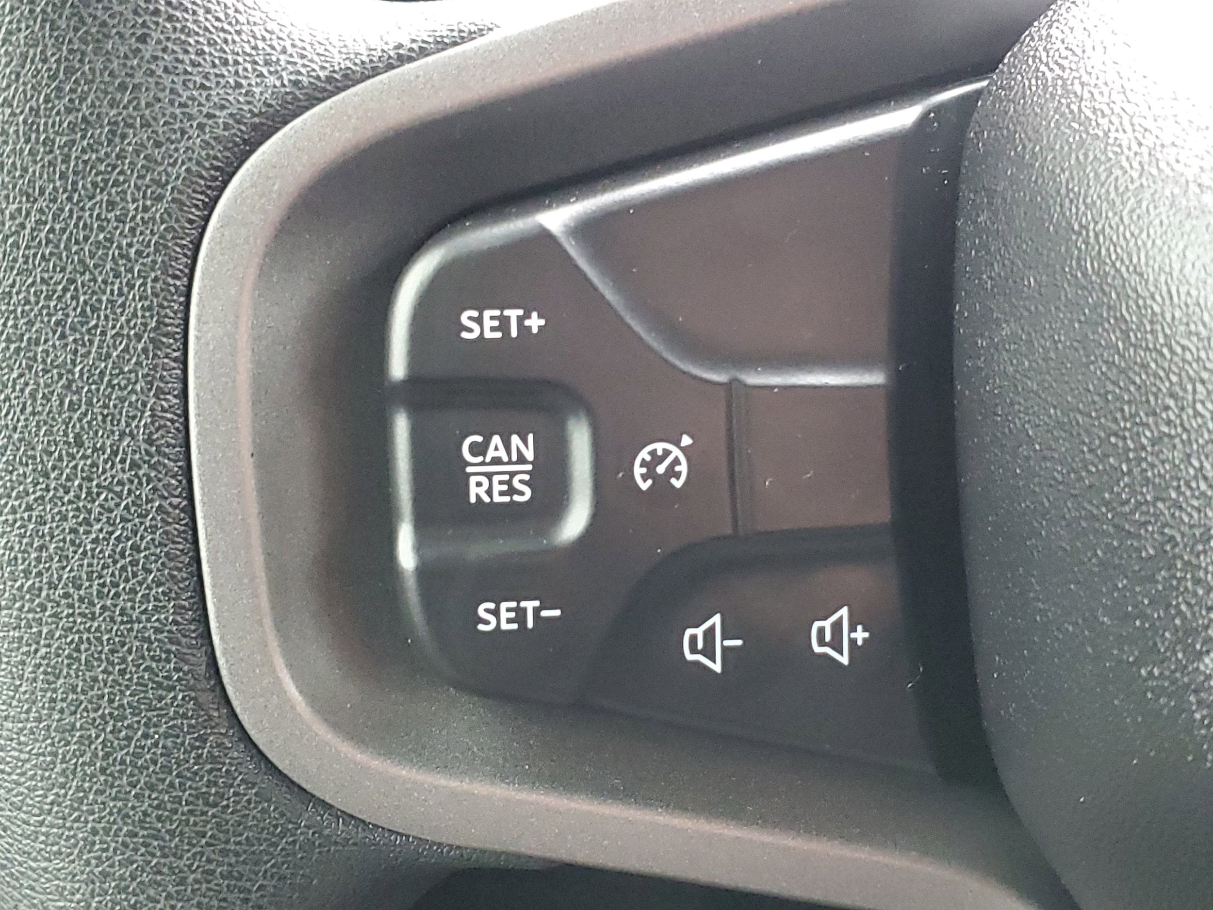 2023 Ford Bronco 4-Door Base - Photo 10
