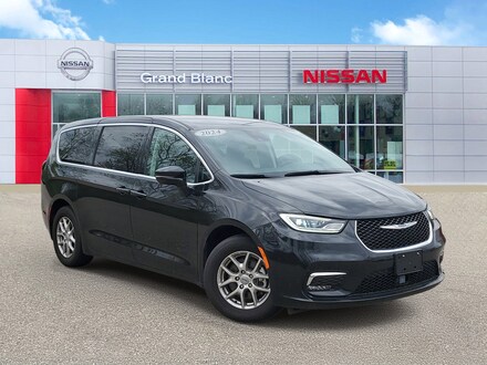 2024 Chrysler Pacifica Touring L Van Passenger Van