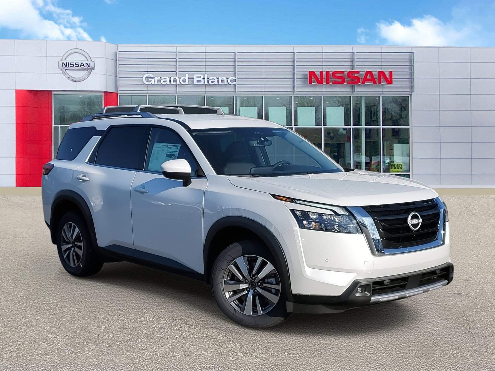 2025 Nissan Pathfinder SL's photo
