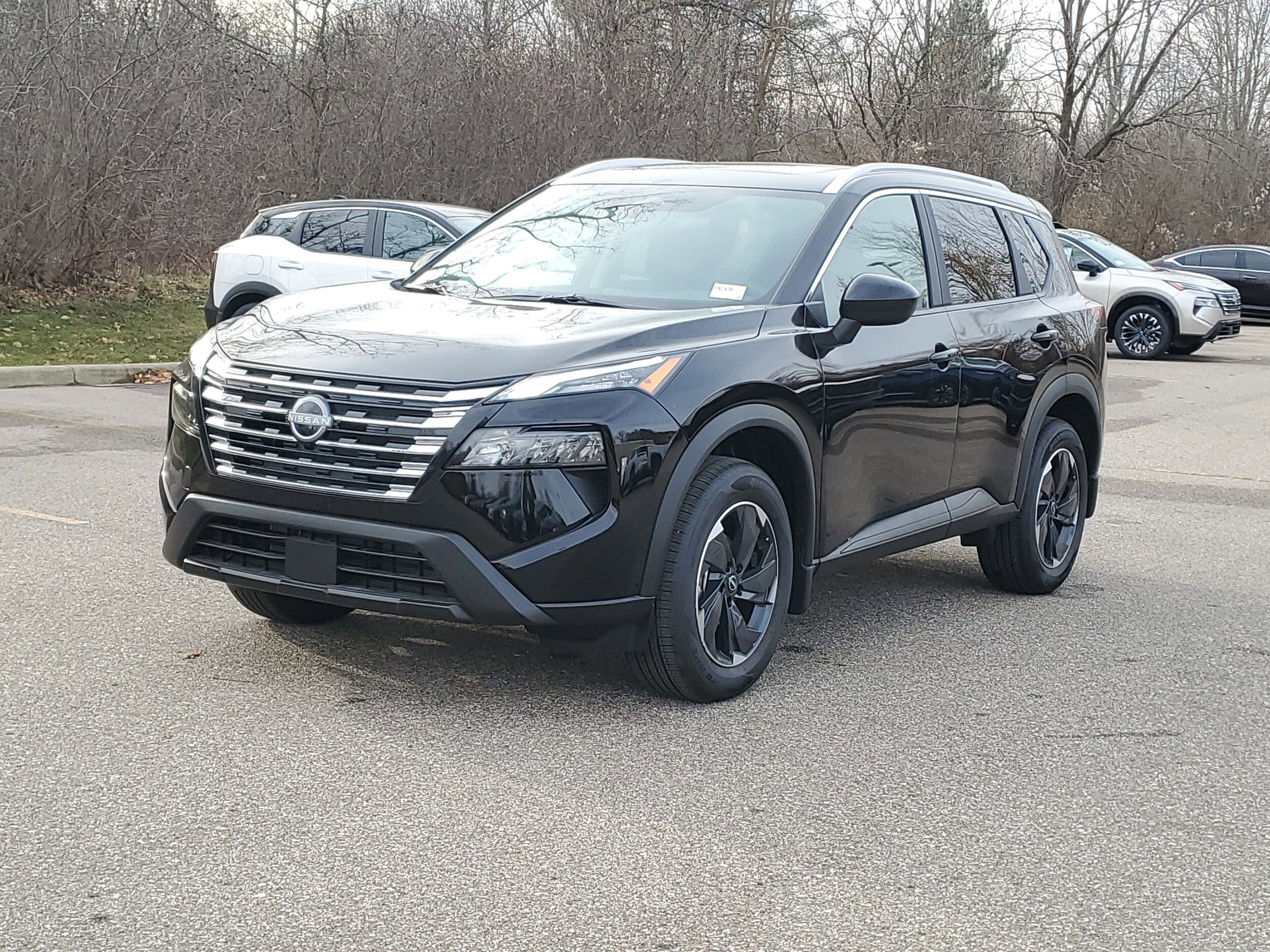 2026 Nissan Rogue SV photo 2