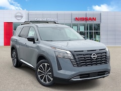 2026 Nissan Pathfinder Platinum SUV