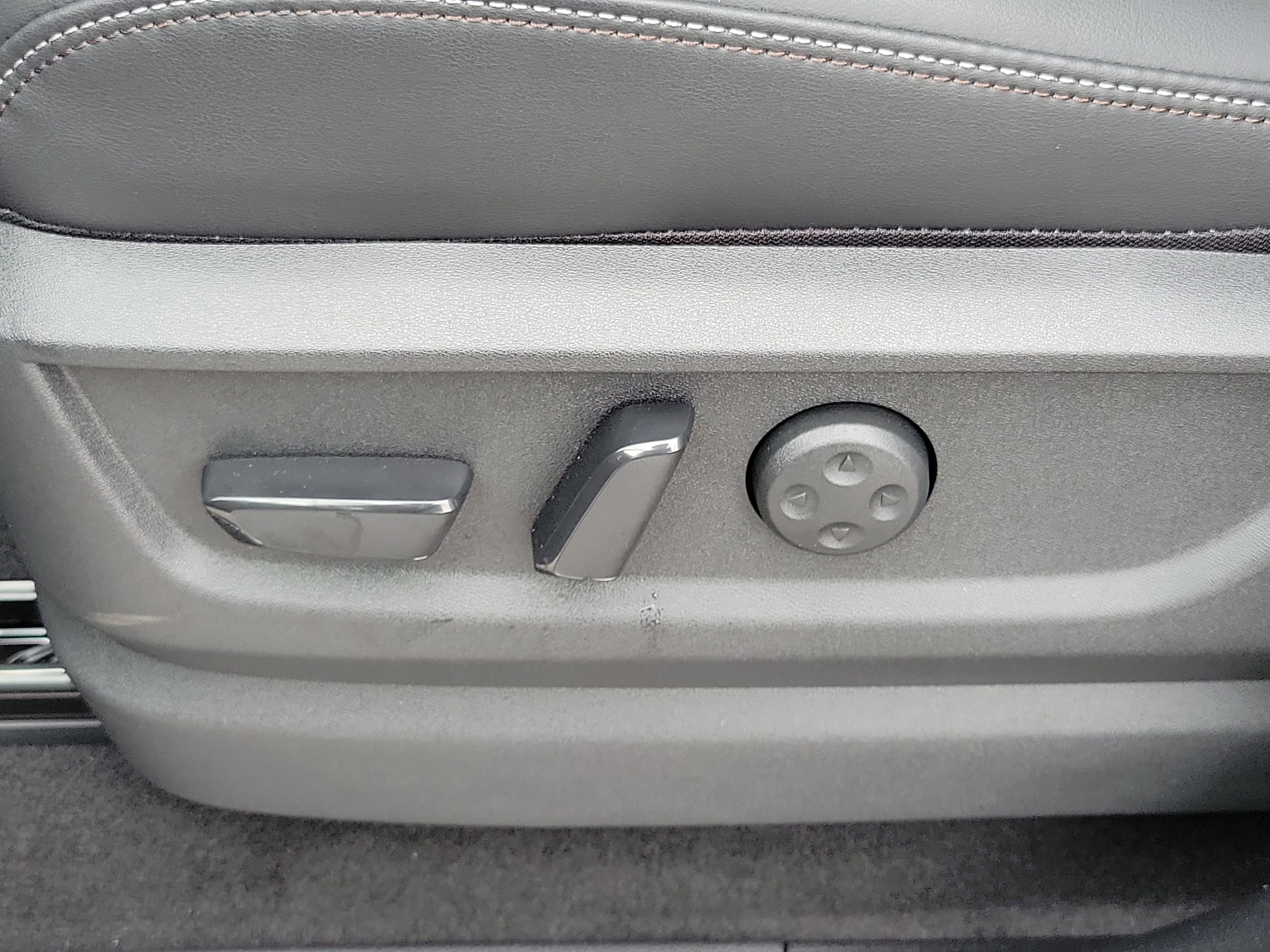 2025 Nissan Armada Platinum - Photo 6