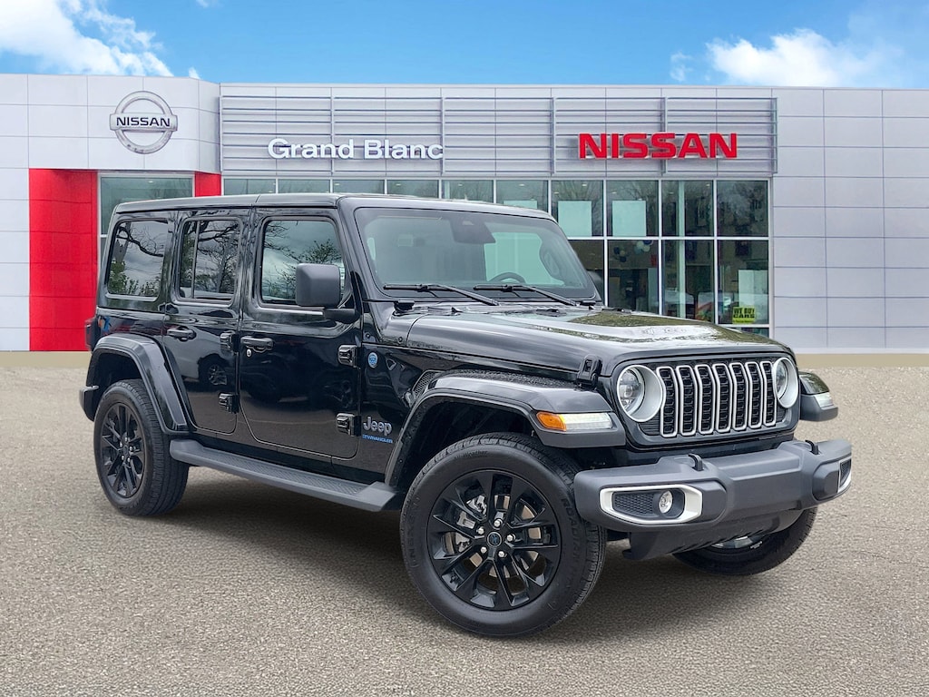 Used 2025 Jeep Wrangler 4xe Sahara SUV