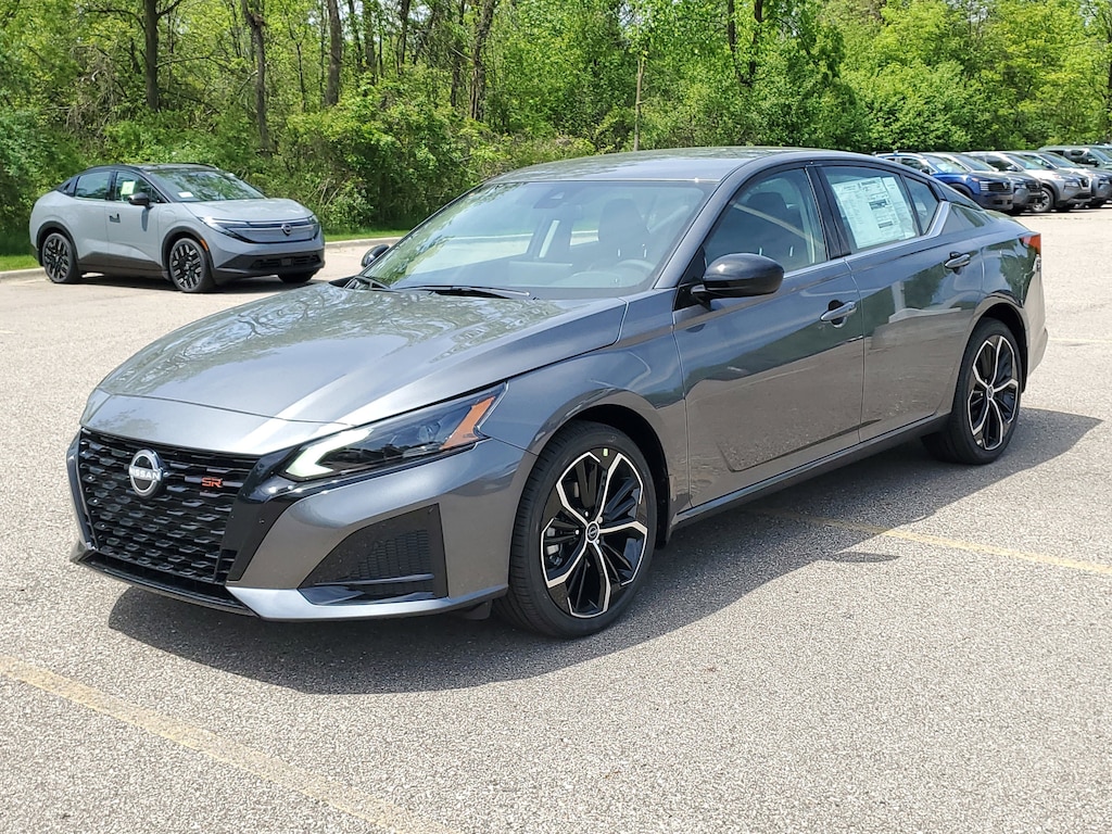 New 2026 Nissan Altima SR Sedan