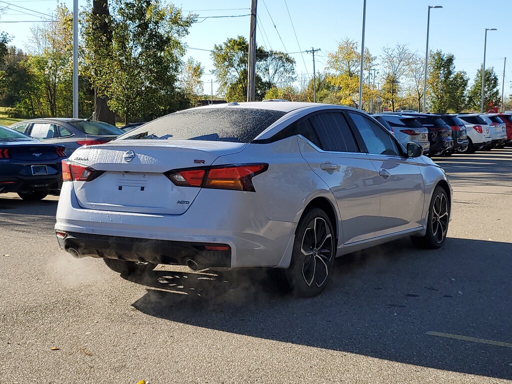 Certified 2025 Nissan Altima SR Sedan