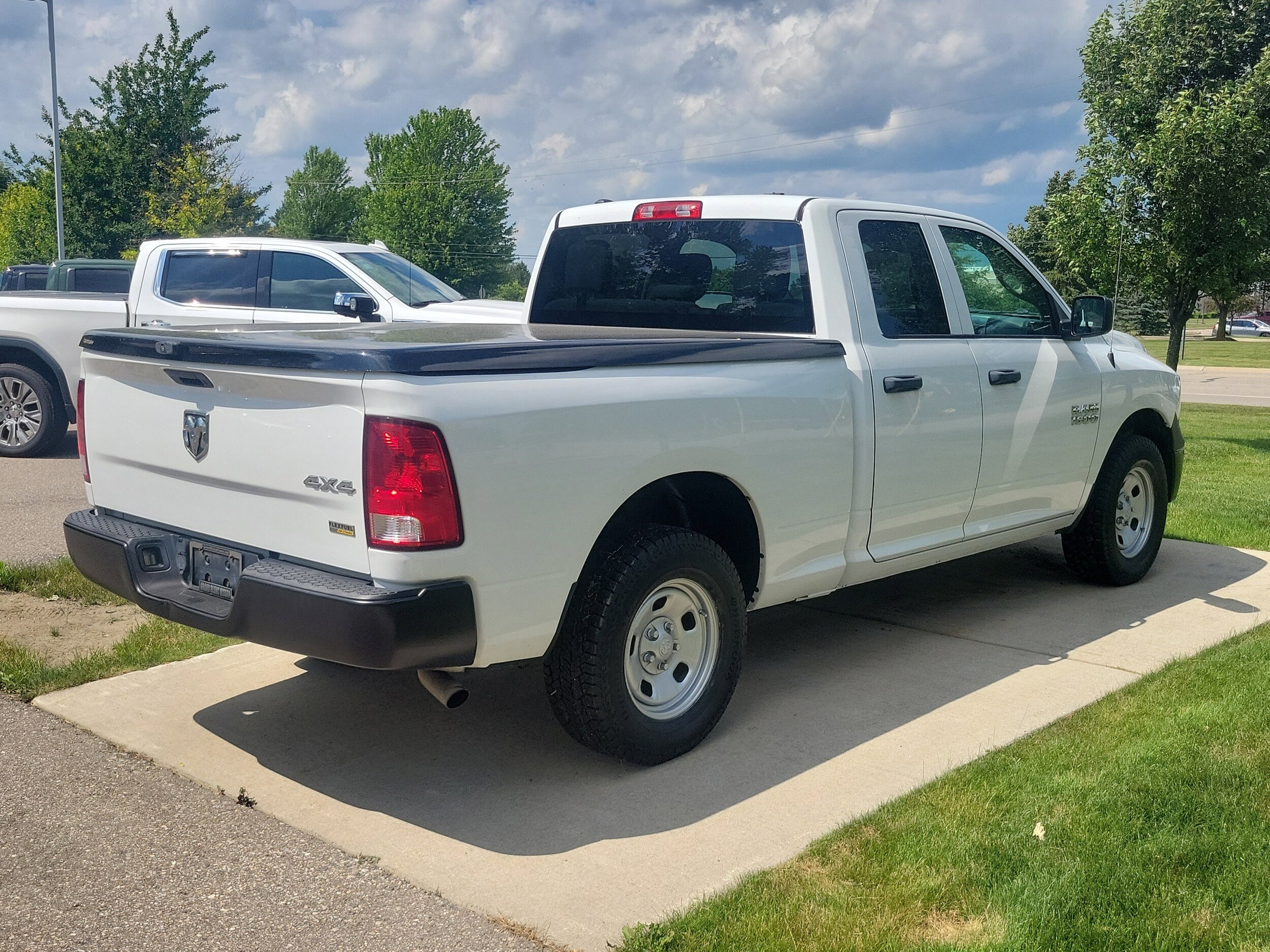 2016 Ram 1500 Tradesman photo 4
