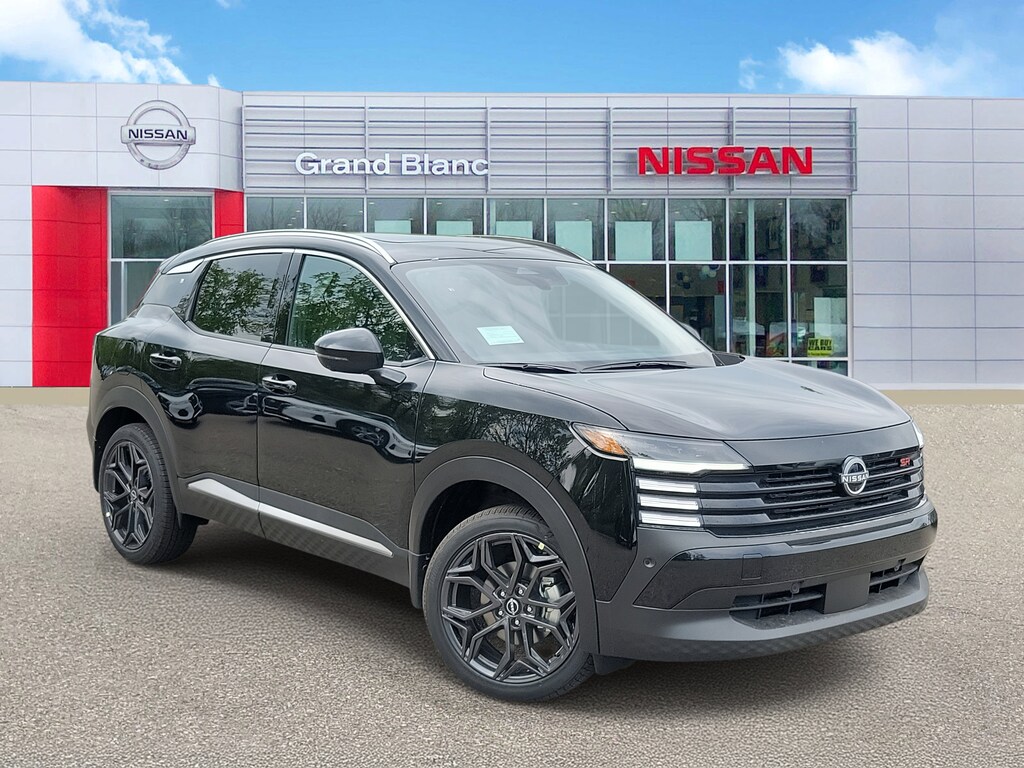 New 2025 Nissan Kicks SR SUV