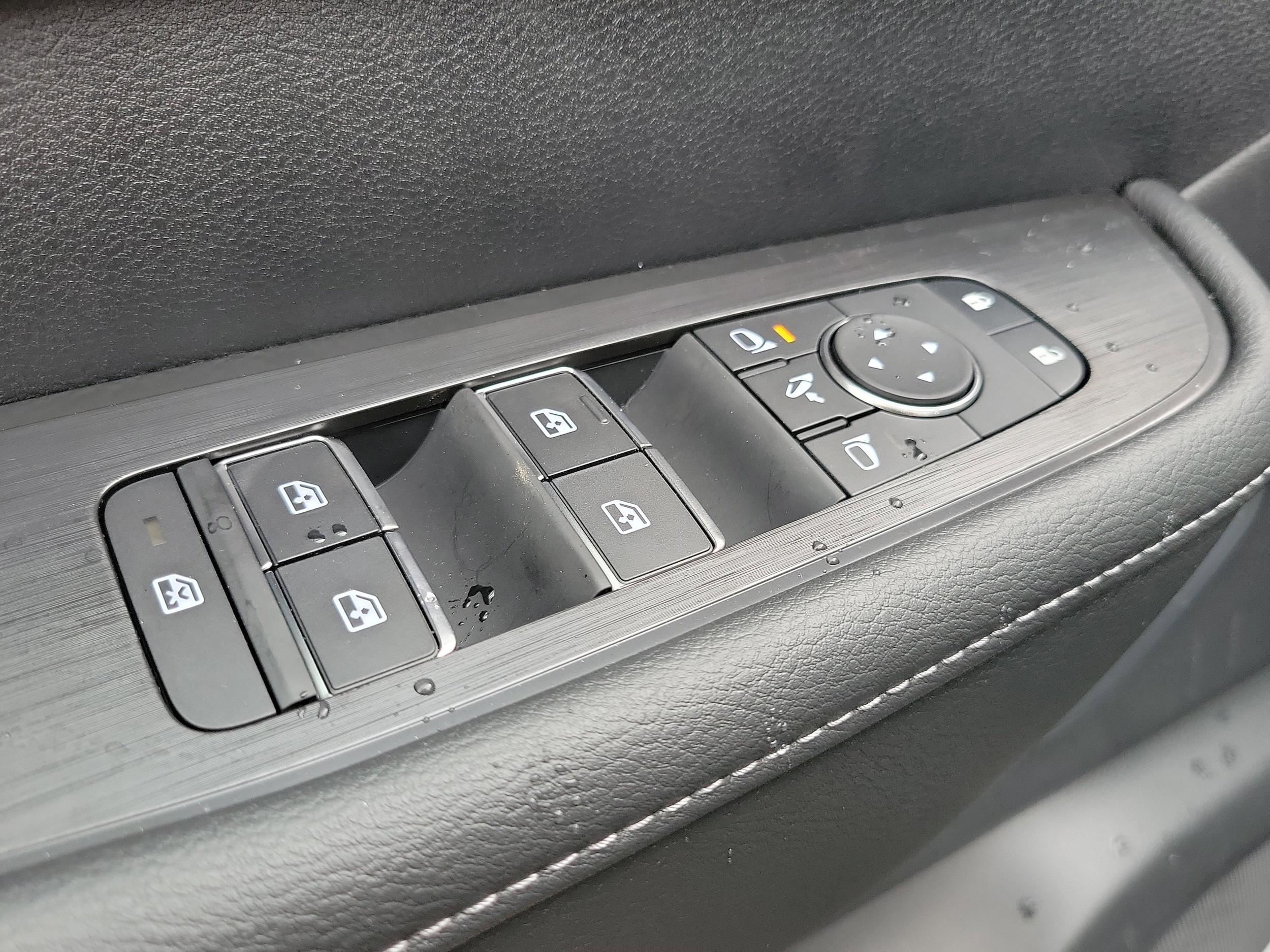 2025 Nissan Armada Platinum - Photo 23