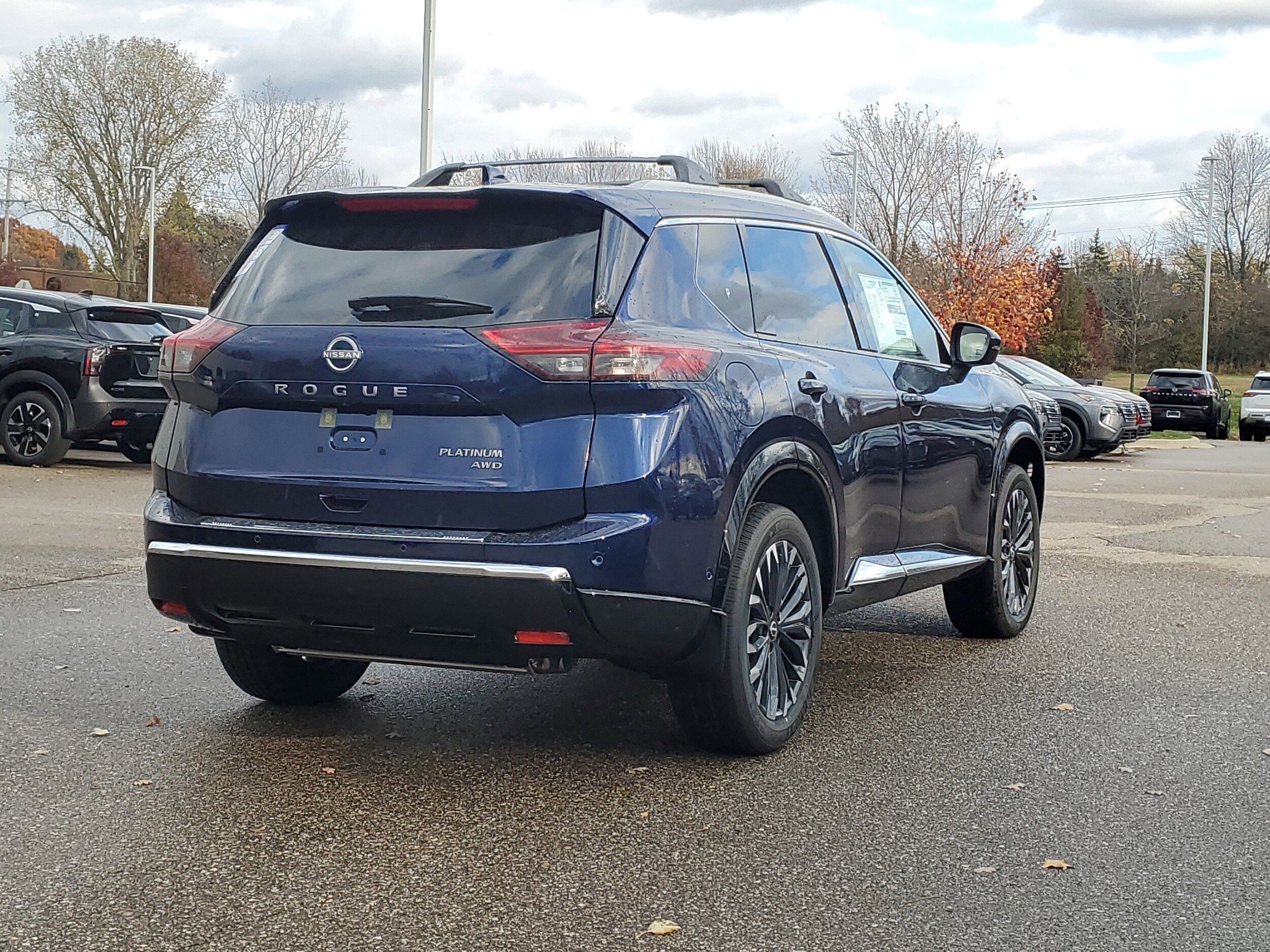 2026 Nissan Rogue Platinum photo 4