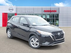 2025 Nissan Kicks Play S SUV