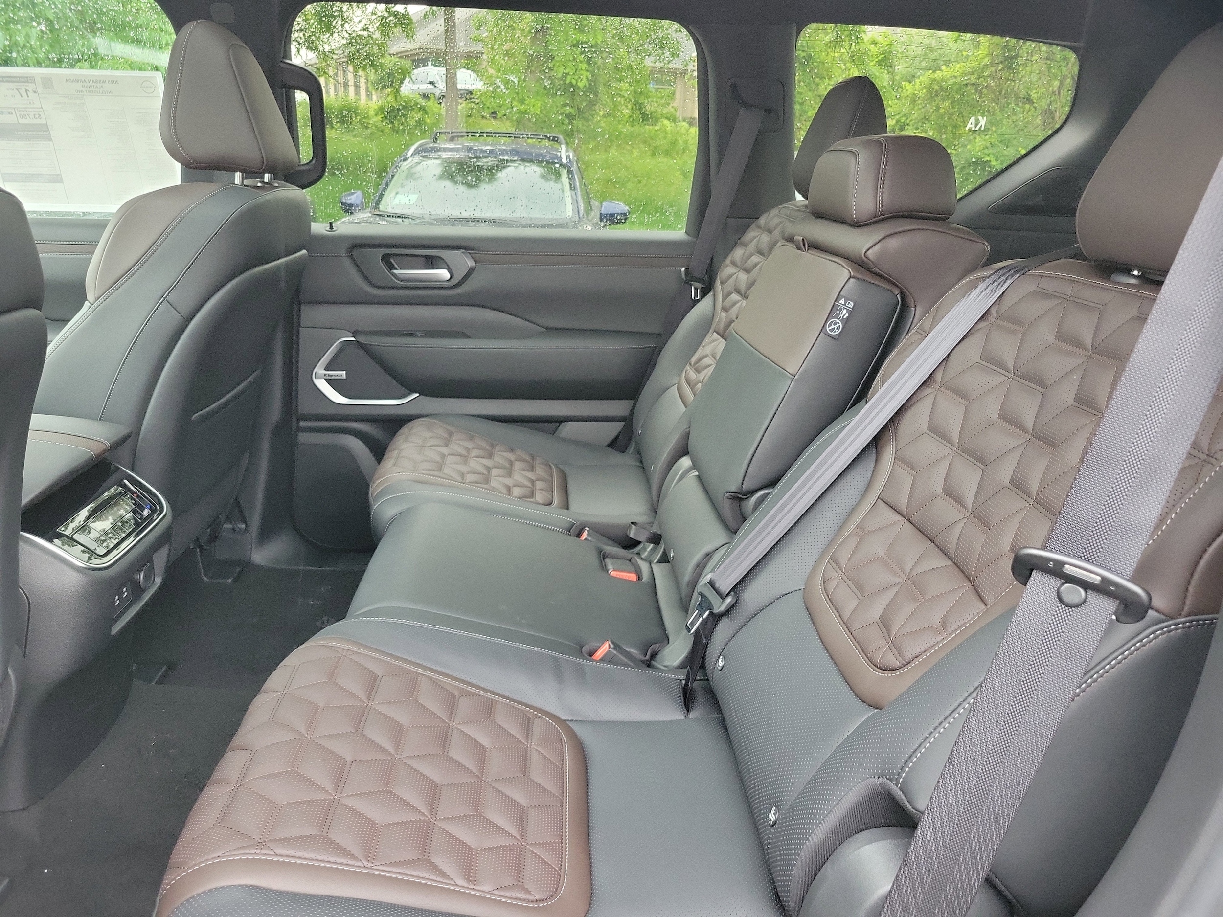 2025 Nissan Armada Platinum - Photo 28