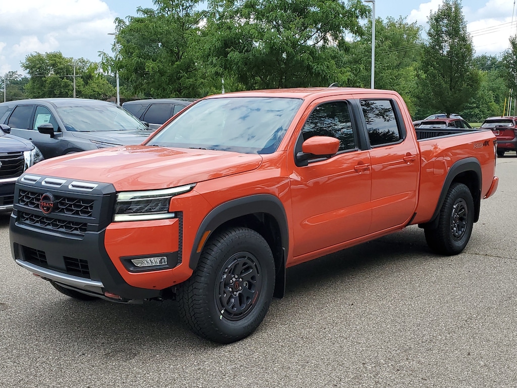 New 2025 Nissan Frontier PRO-4X Truck Crew Cab