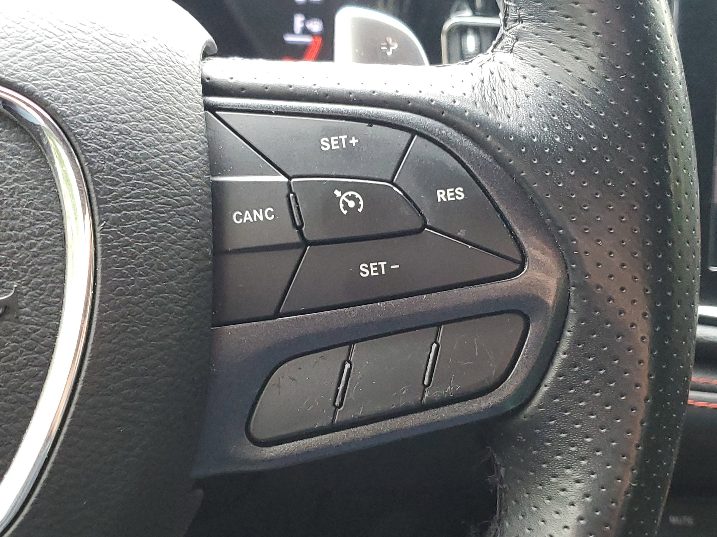 2023 Dodge Durango R/T - Photo 12