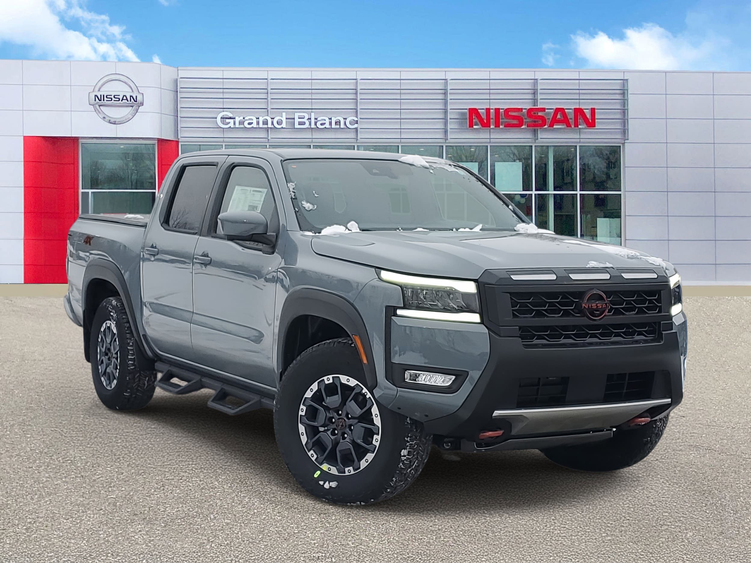 2026 Nissan Frontier PRO-4X's photo