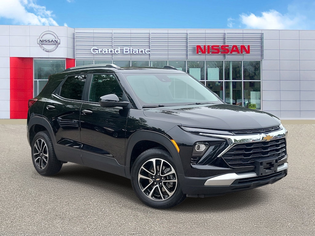 Used 2025 Chevrolet Trailblazer LT SUV