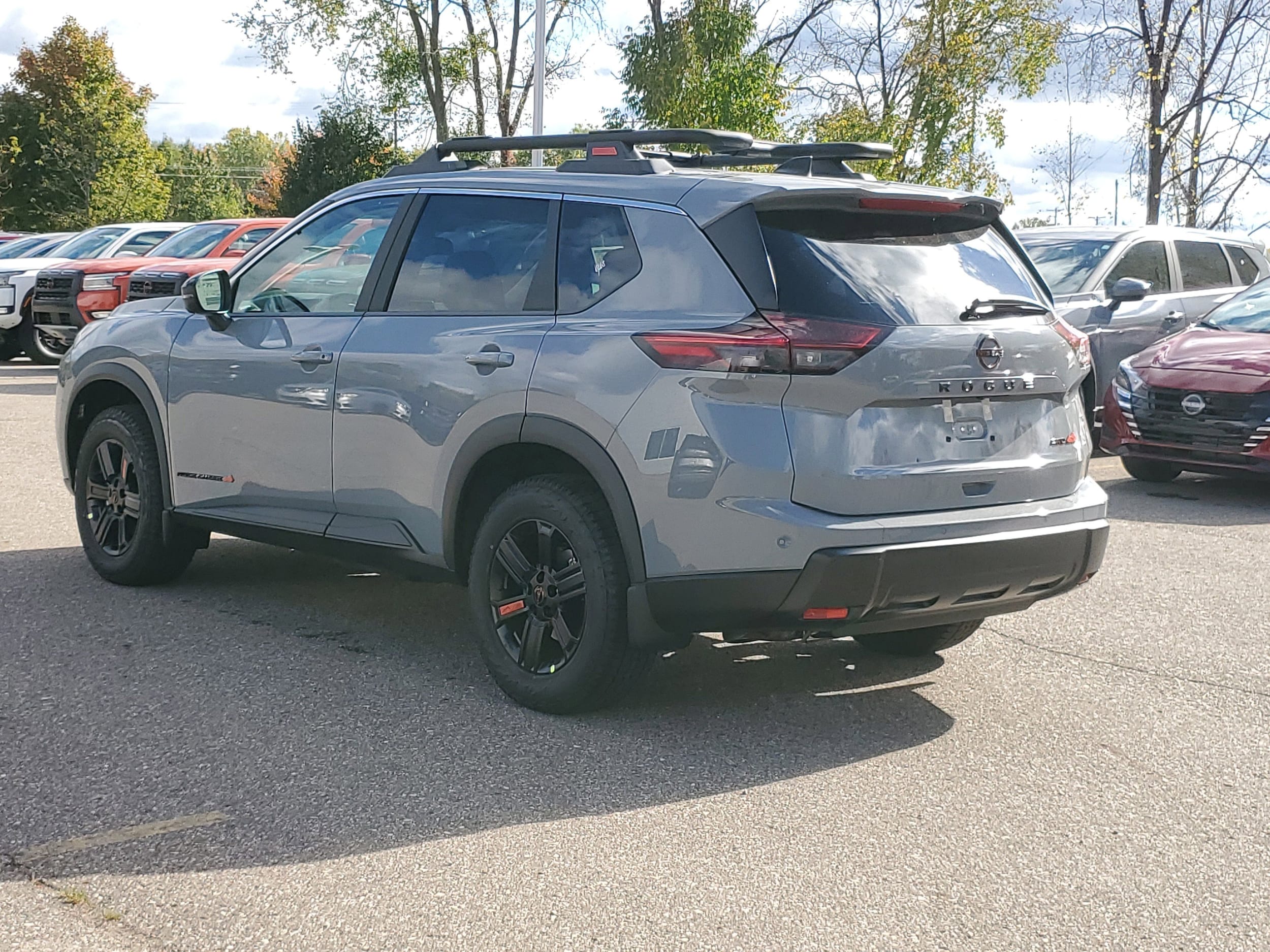 2026 Nissan Rogue SV photo 3