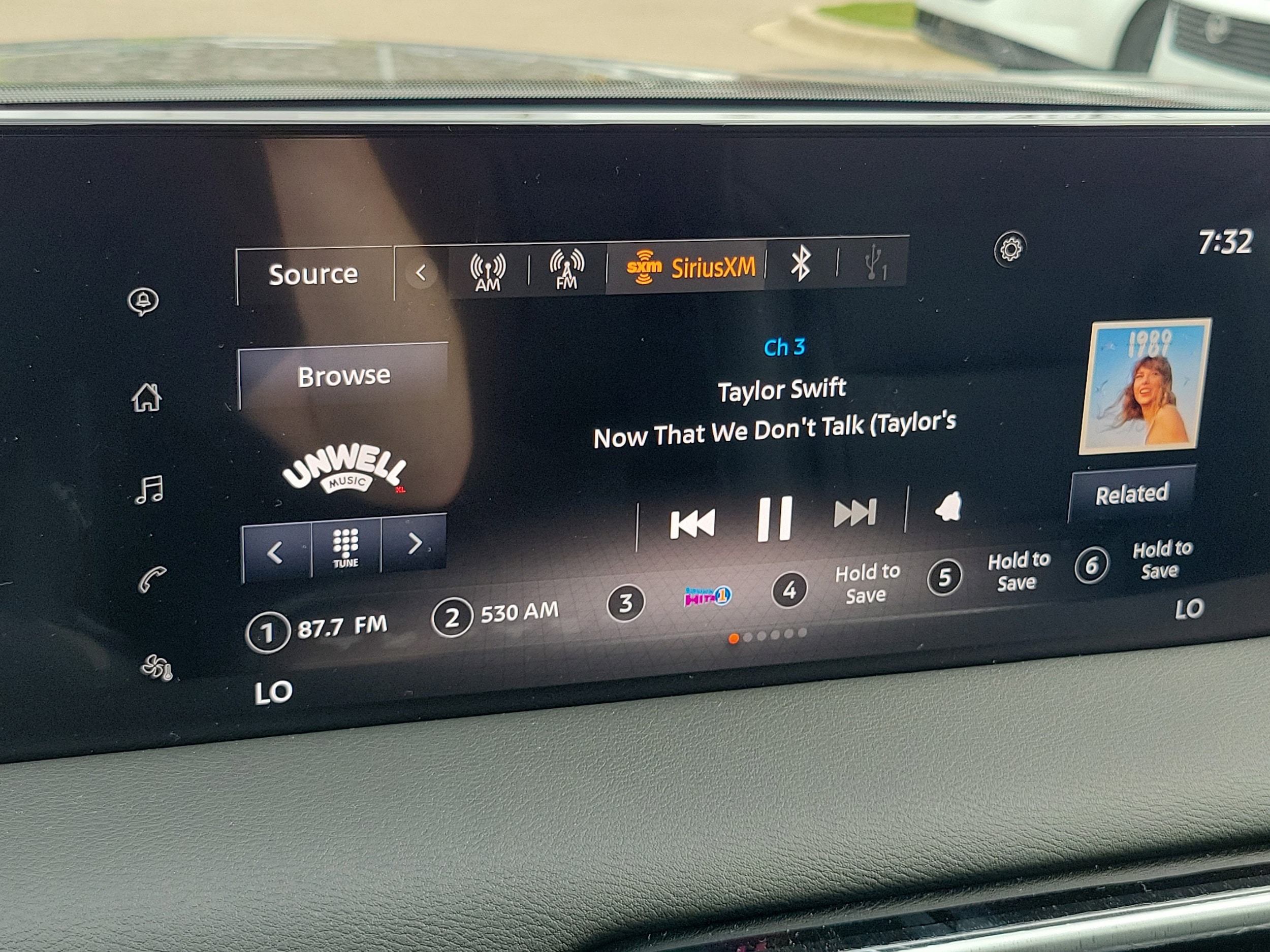 2025 Nissan Armada SV - Photo 13