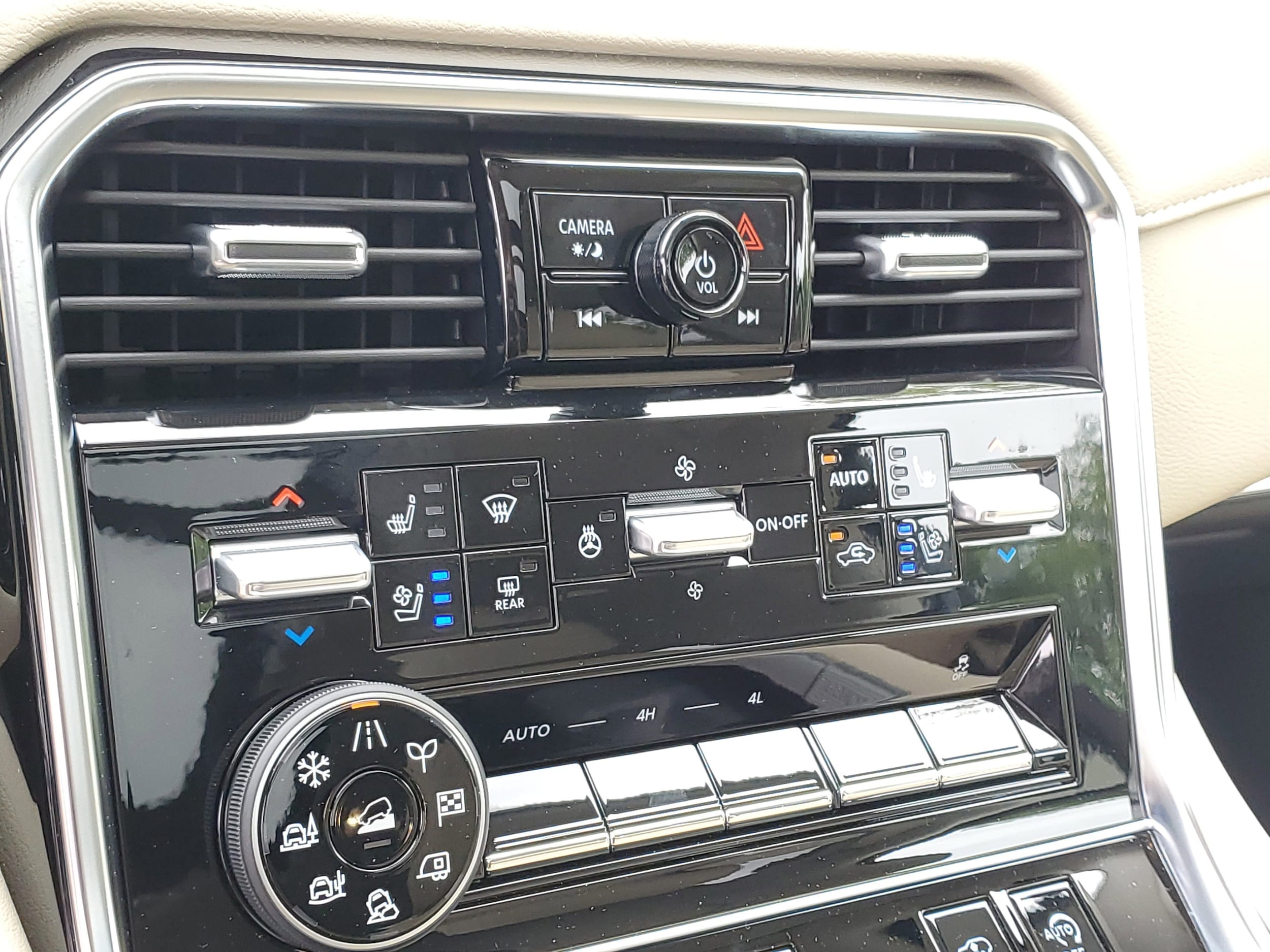 2025 Nissan Armada Platinum Reserve - Photo 16