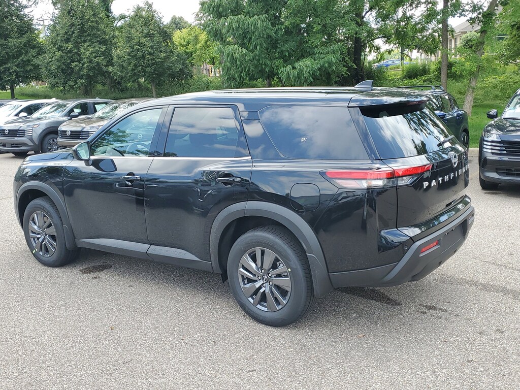 New 2025 Nissan Pathfinder S SUV