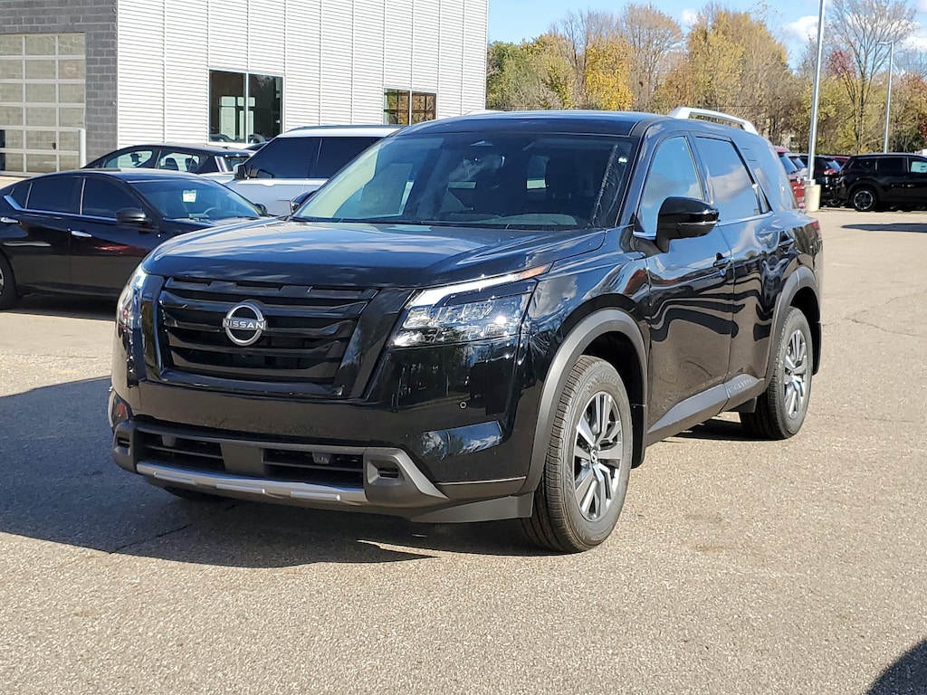 New 2025 Nissan Pathfinder SL SUV