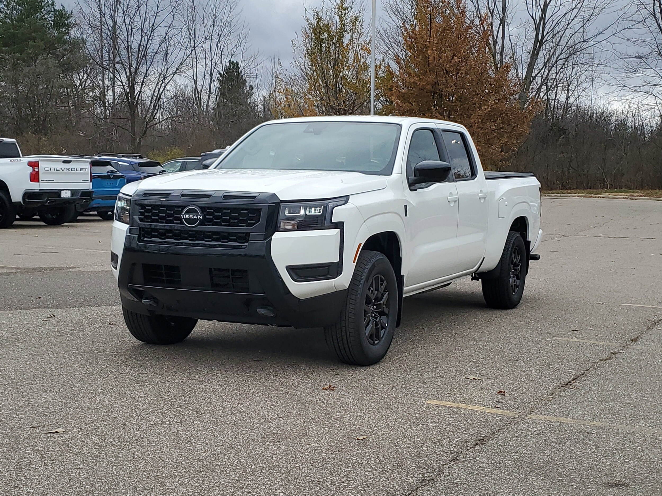 2026 Nissan Frontier SV photo 2
