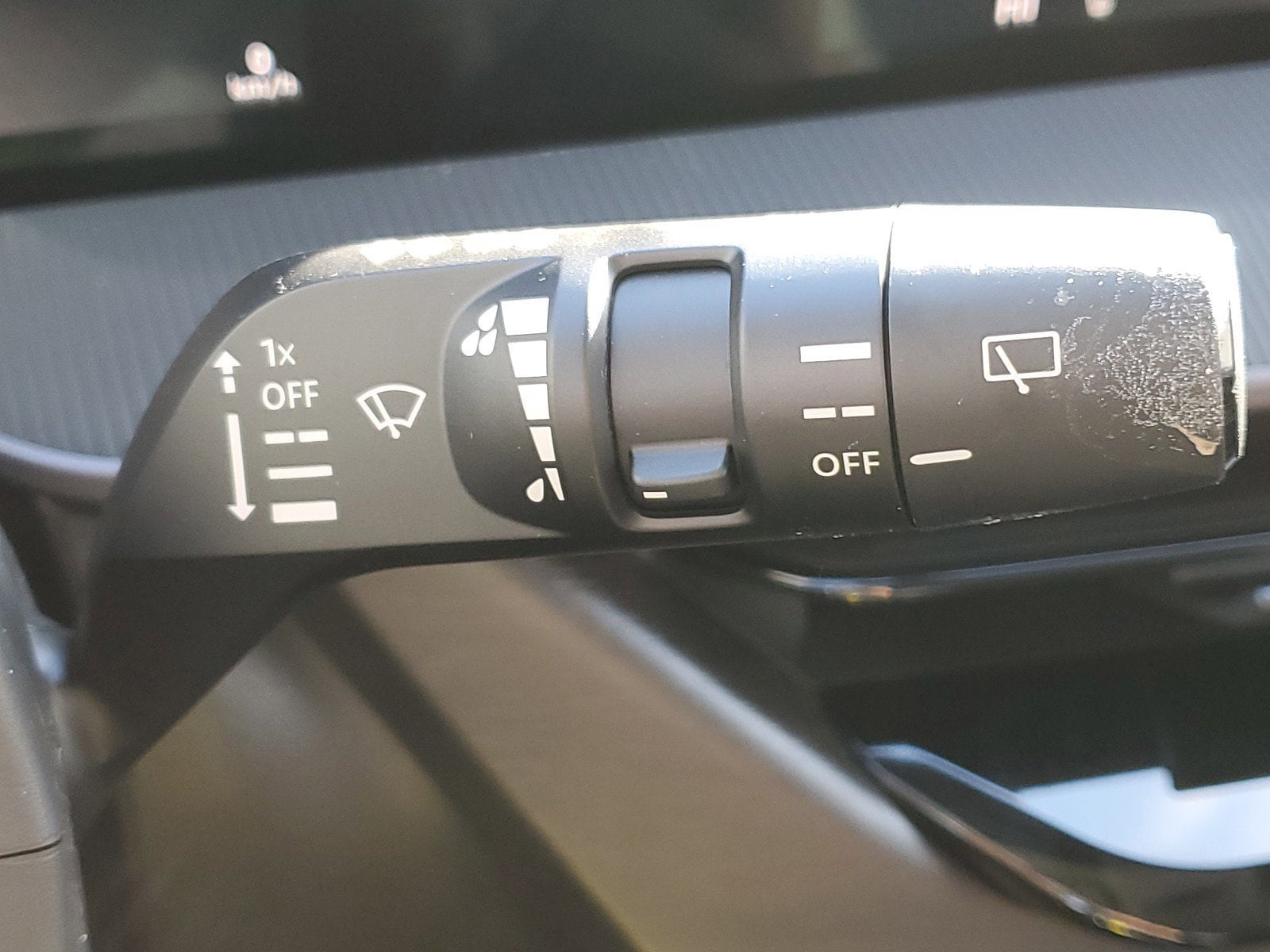 2025 Nissan Murano SV - Photo 12