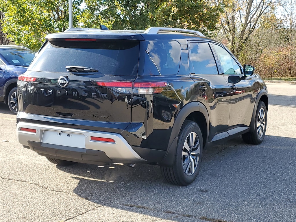 New 2025 Nissan Pathfinder SL SUV