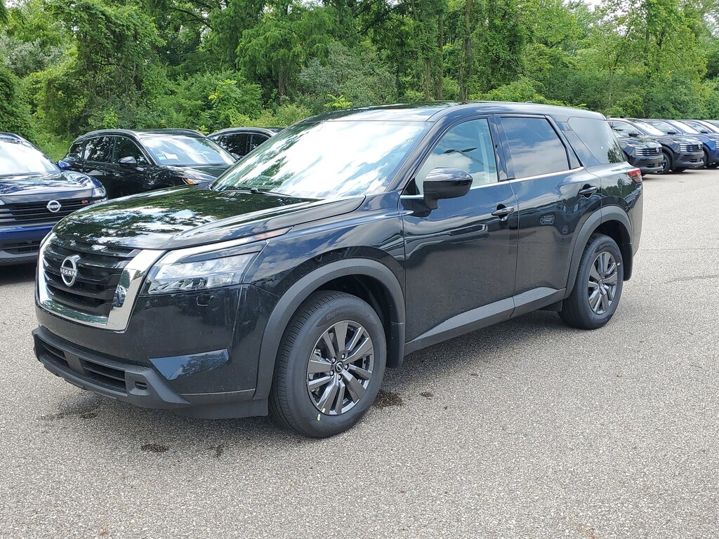 New 2025 Nissan Pathfinder S SUV