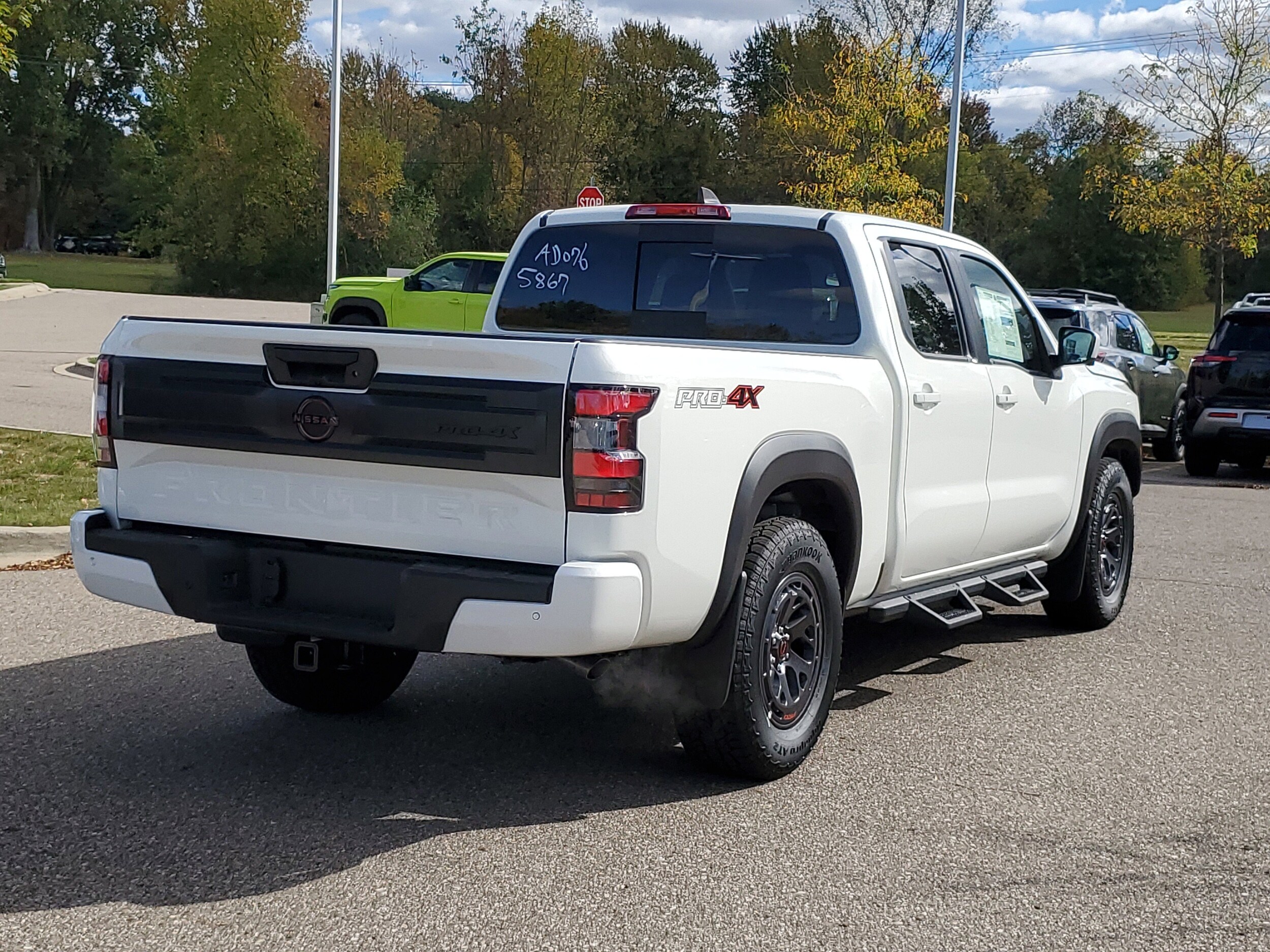 2026 Nissan Frontier PRO-4X photo 4