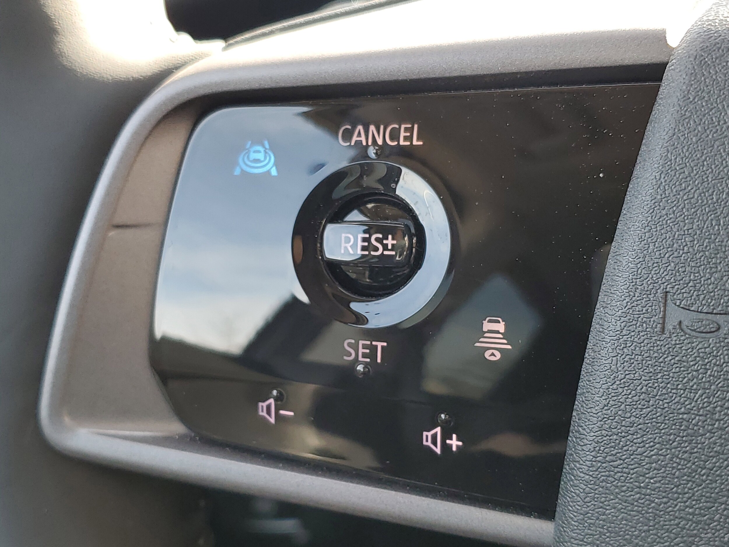 2025 Nissan Murano SL - Photo 14