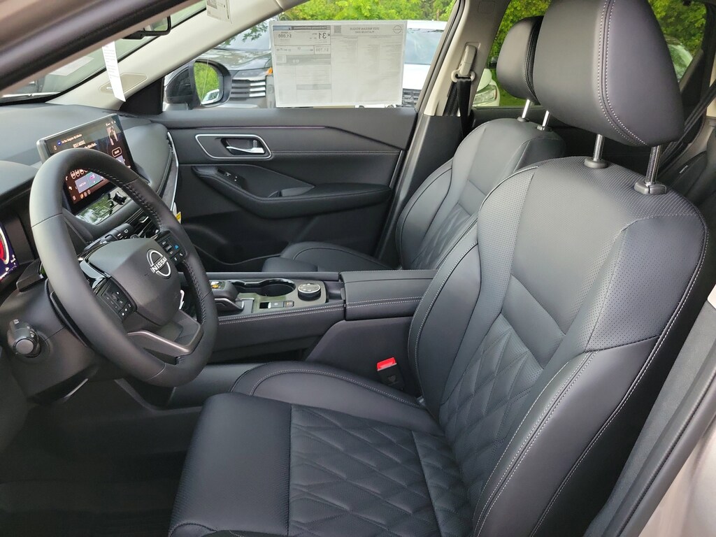 New 2025 Nissan Rogue Platinum SUV