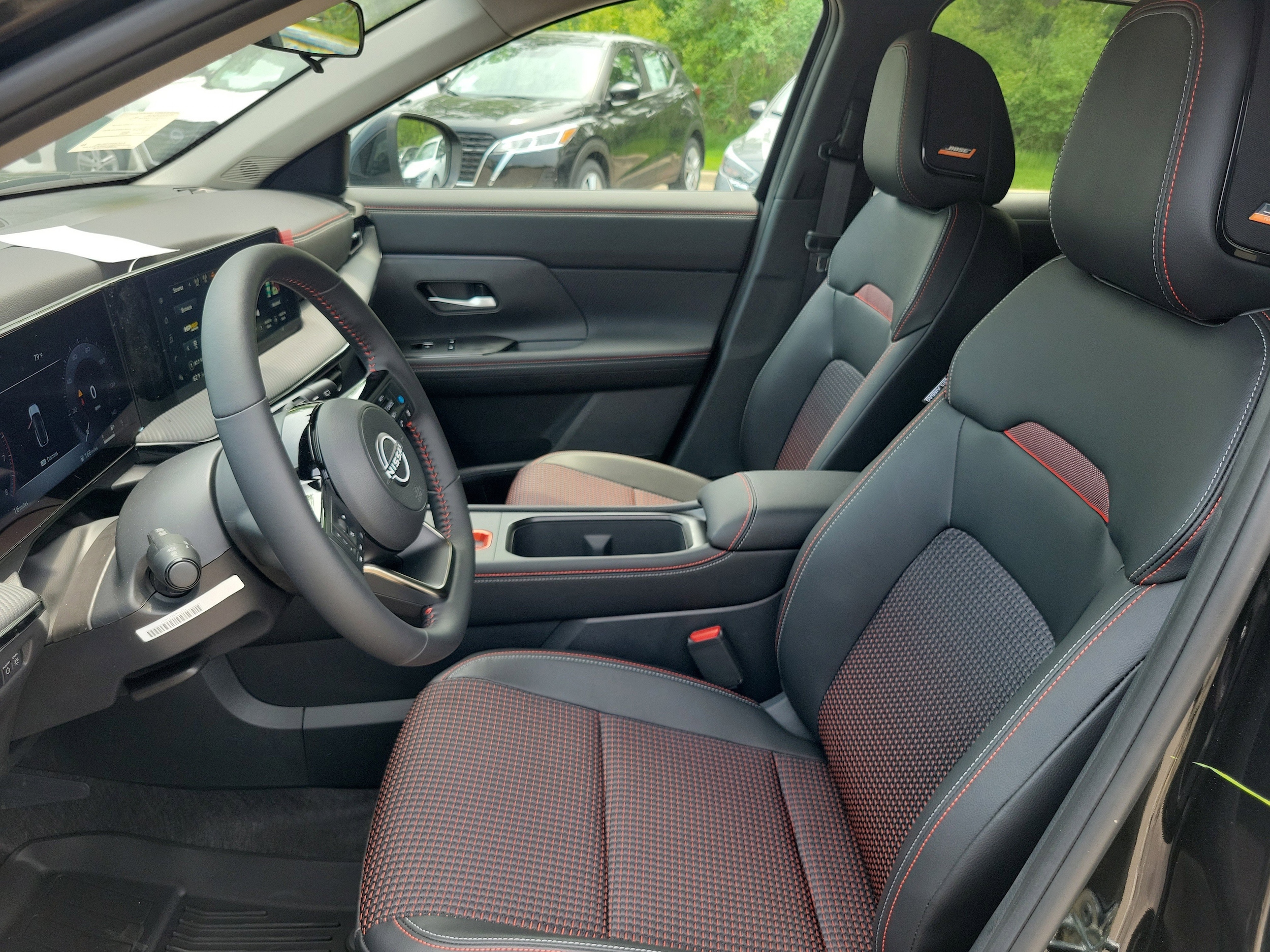 2025 Nissan Kicks SR AWD - Photo 7