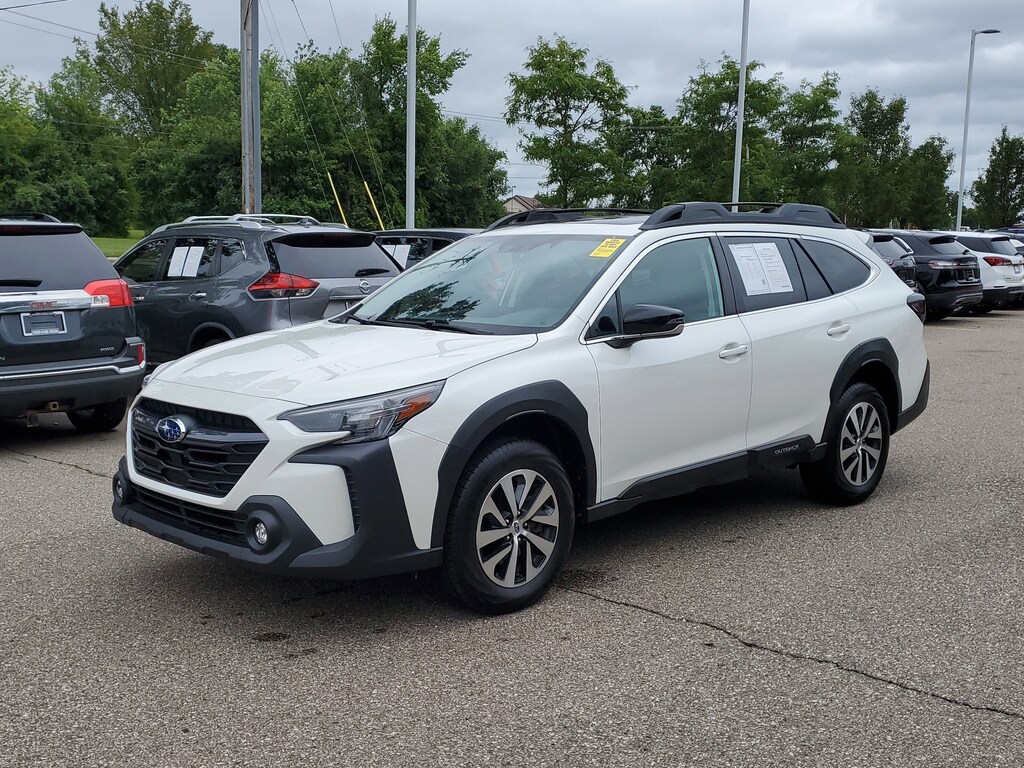 Used 2024 Subaru Outback Premium SUV