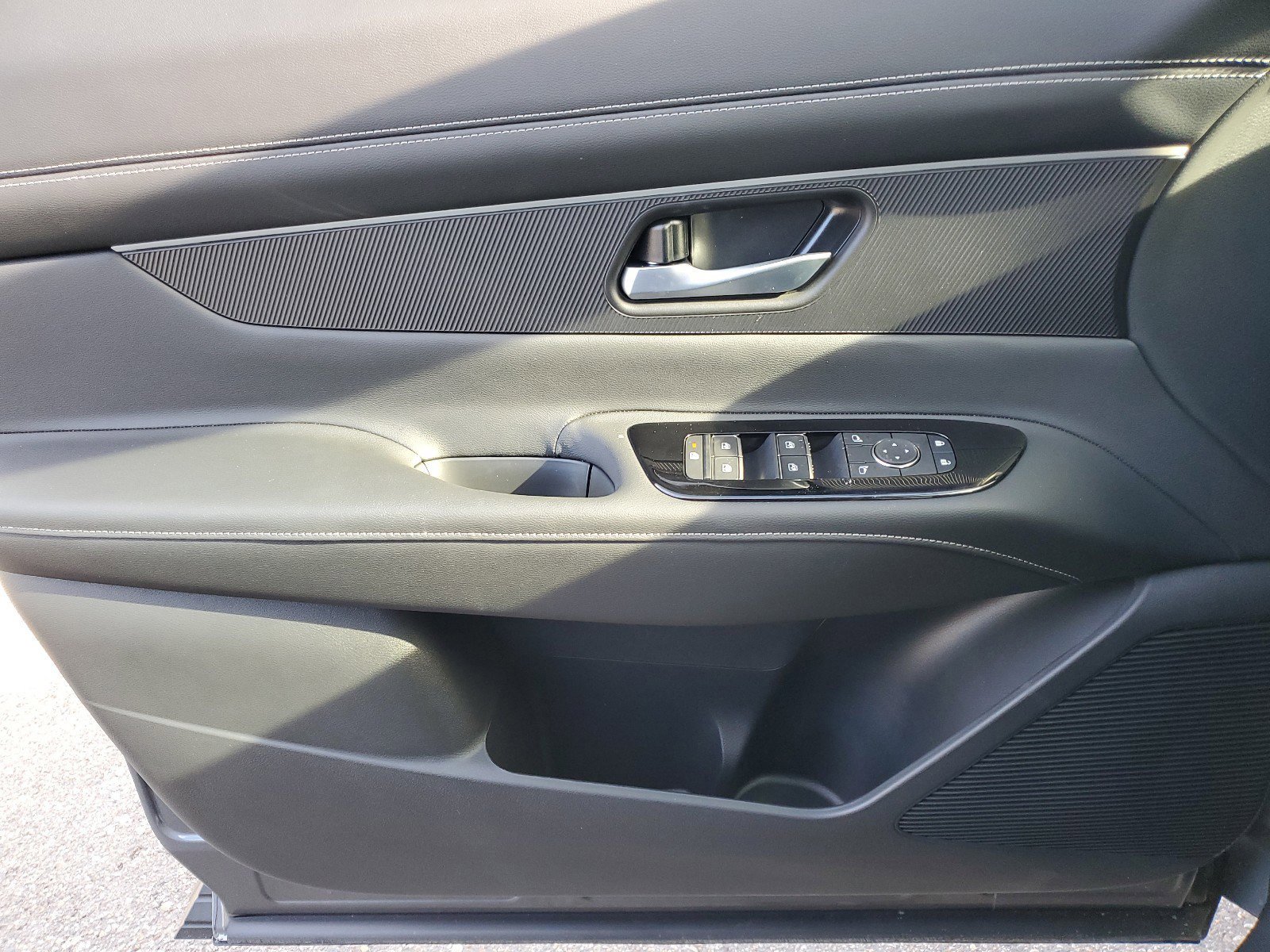 2025 Nissan Murano SV - Photo 21