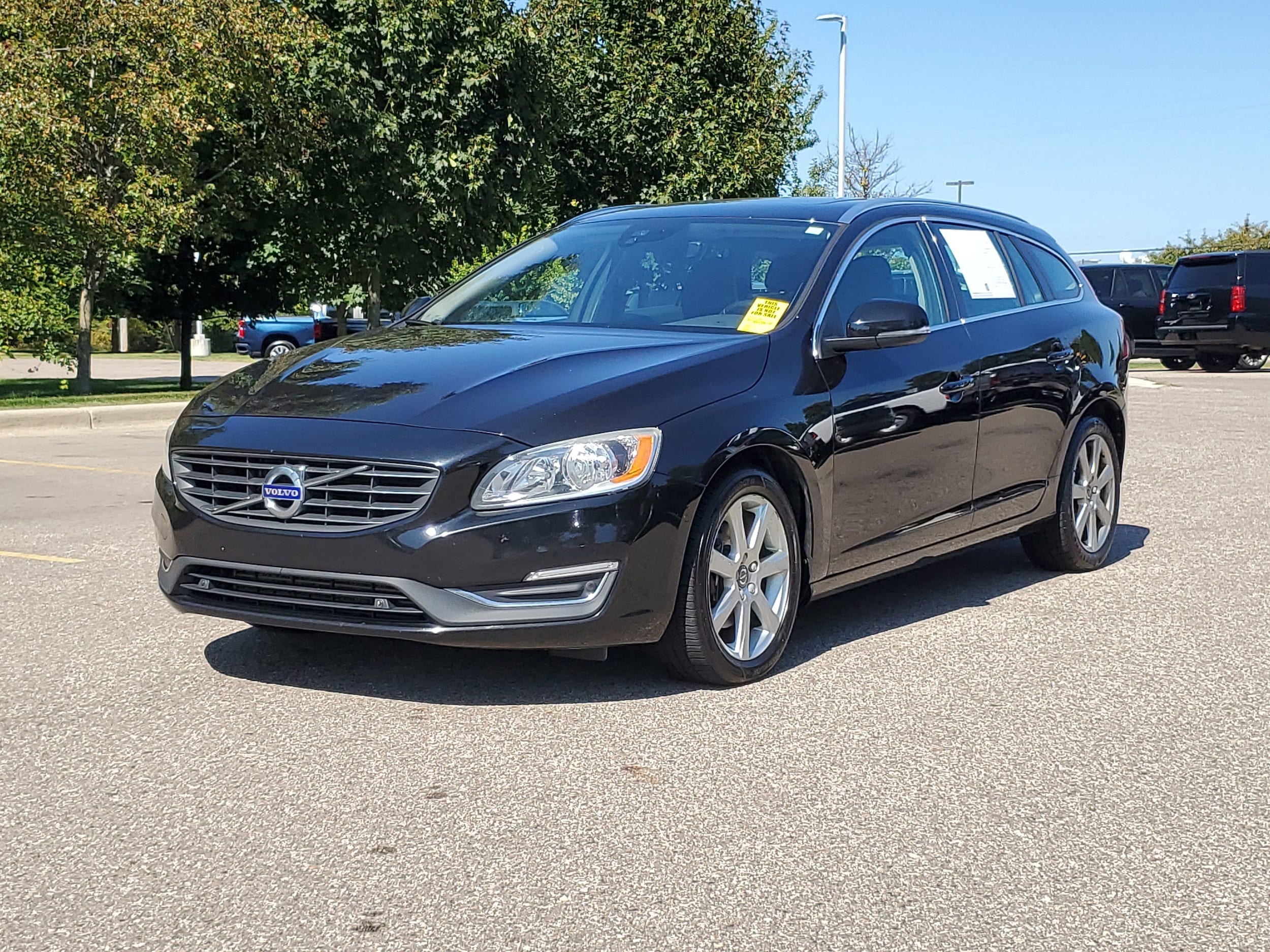 Used 2016 Volvo V60 Premier with VIN YV140MEK4G1317636 for sale in Grand Blanc, MI
