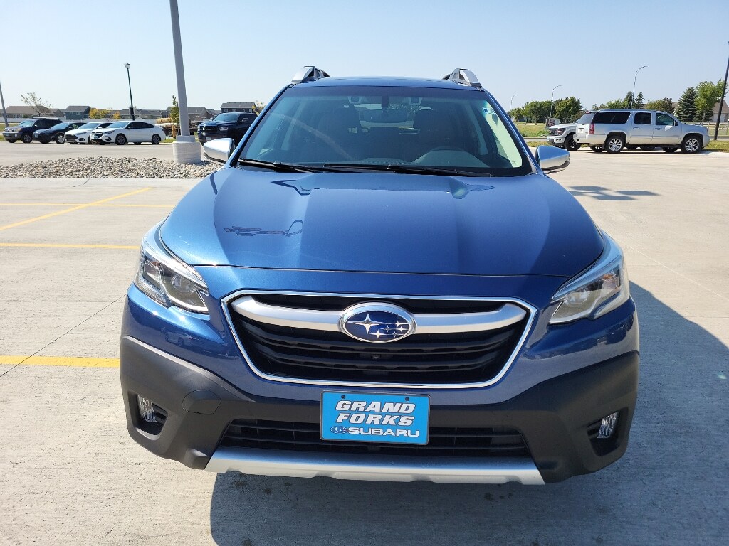 2022 Subaru Outback Touring photo 3