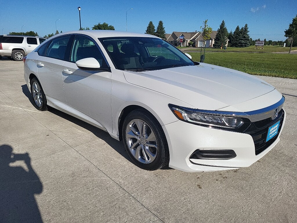 2019 Honda Accord LX 1.5T photo 2