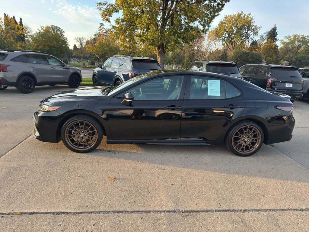 2023 Toyota Camry SE Nightshade's photo