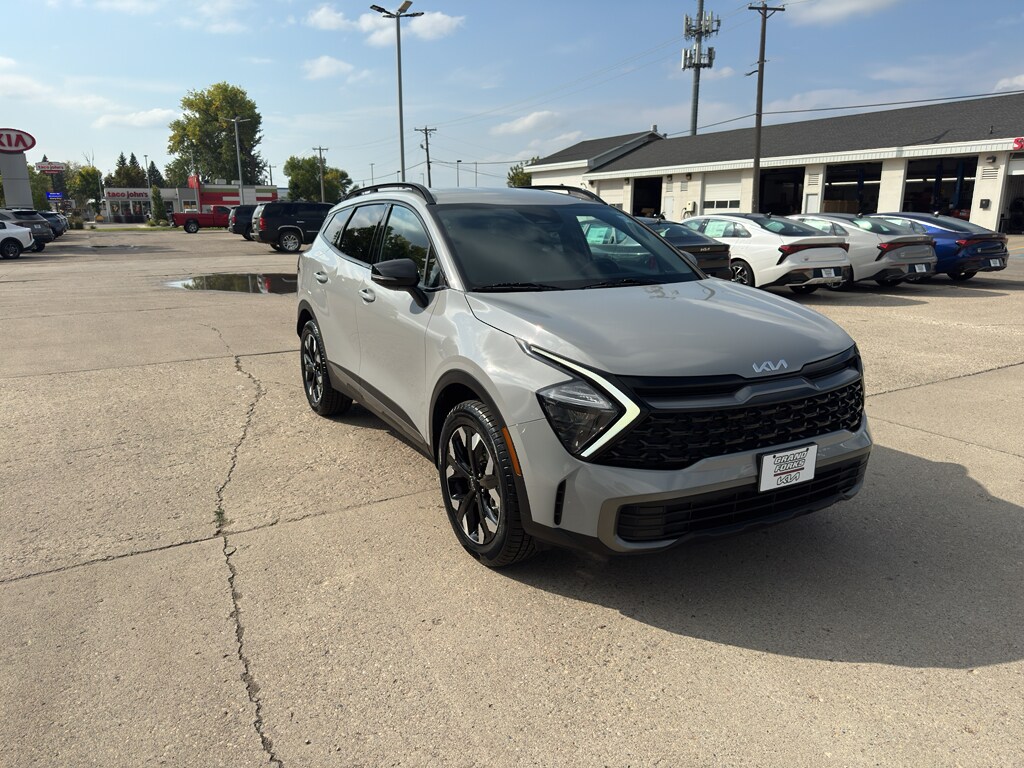 2023 Kia Sportage X-Line photo 2