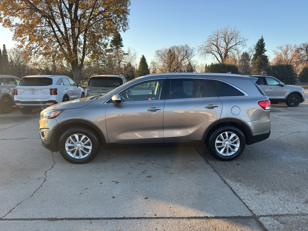 2018 Kia Sorento LX