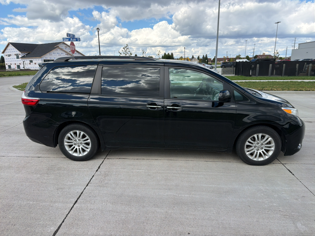 2015 Toyota Sienna